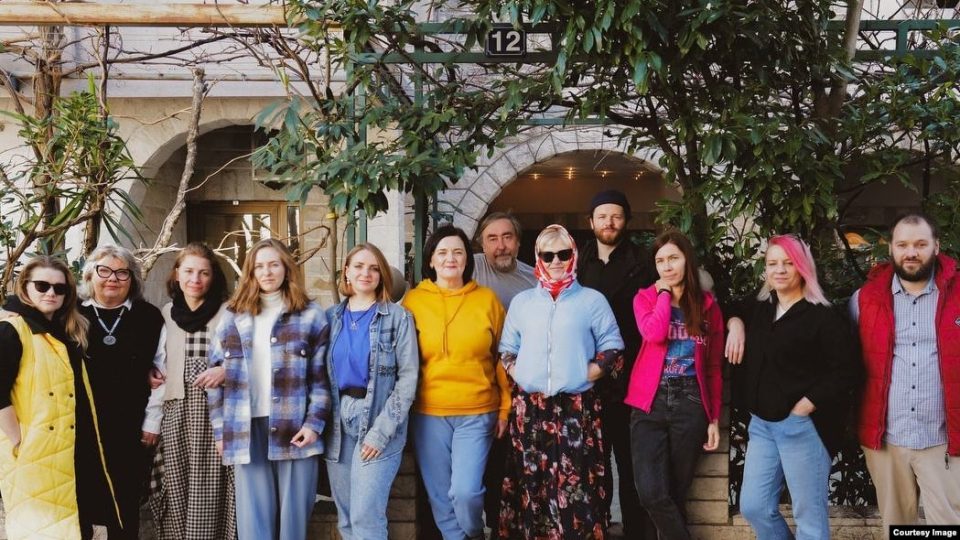 01000000 c0a8 0242 2119 08dcbc328fd5 cx7 cy9 cw82 w1597 n r1 s s