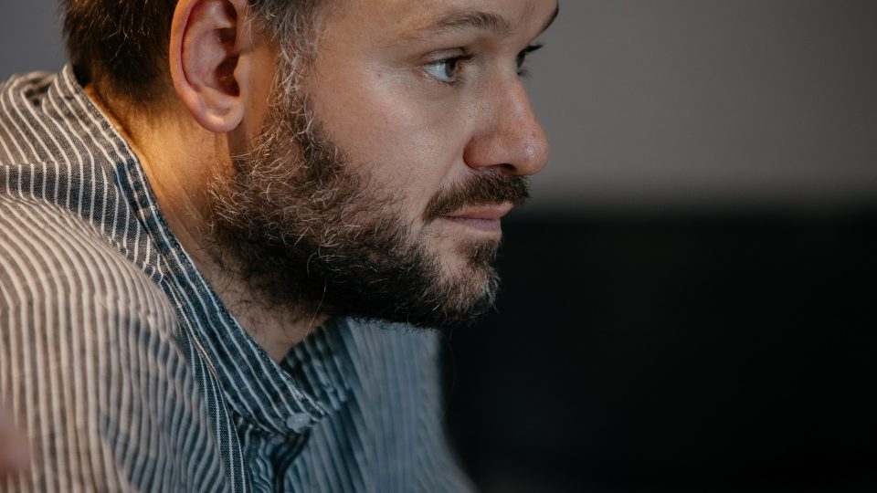 meeting with volunteers 017